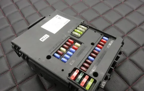 Fuse box set