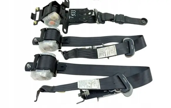 Honda FR-V Front seatbelt NSB053GL77