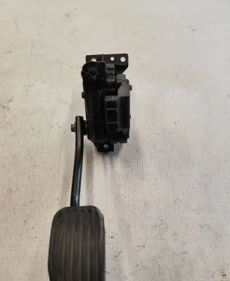 Volvo V70 Accelerator throttle pedal 30683514 6PV00853713