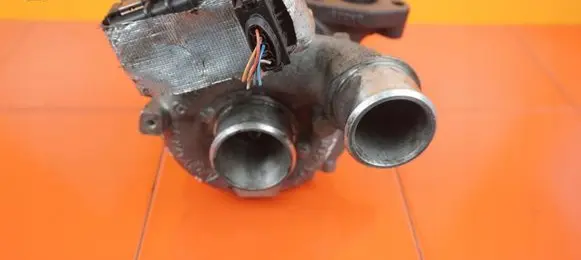 KIA Sorento Turbo 282312F100