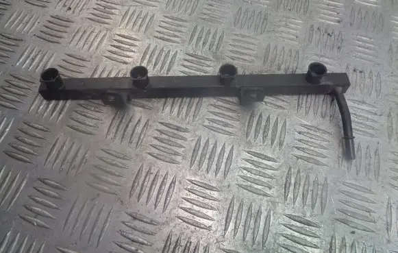 Chevrolet Lacetti Fuel main line pipe
