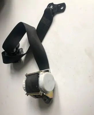 BMW X3 E83 Front seatbelt 33033481E