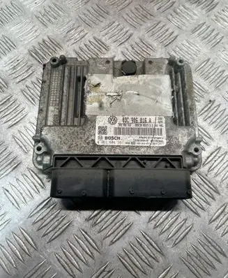Volkswagen Golf VI Engine control unit/module 03C906016A