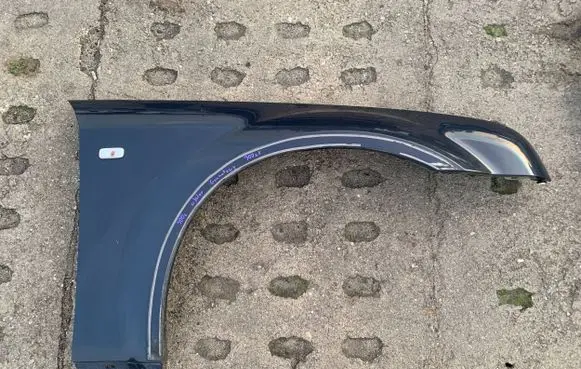 Chrysler 300 - 300C Fender