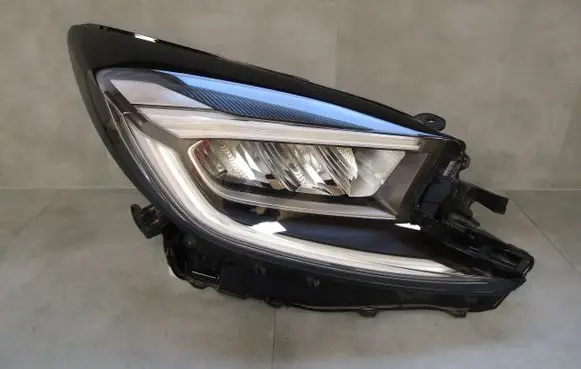 Toyota Aygo X Headlight/headlamp KOITO0H-33