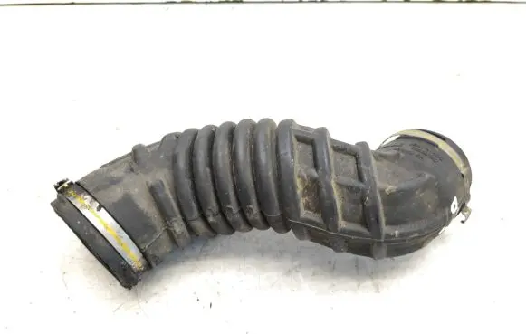 Maserati Ghibli Air intake hose/pipe 670003847 70568888