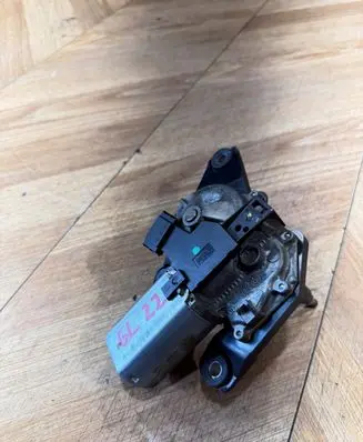 Mercedes-Benz GL X164 Rear window wiper motor