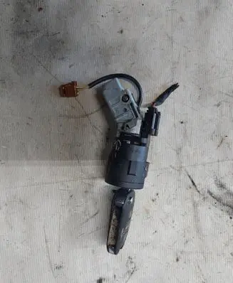 Citroen C4 Cactus Ignition lock 9663123380