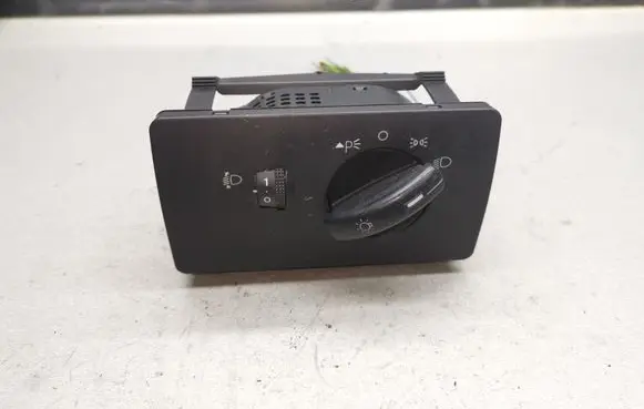 Ford Mondeo Mk III Light switch 1S7T13A024HB