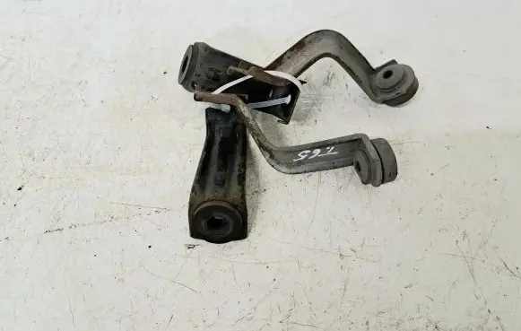 Honda FR-V Radiator mount bracket