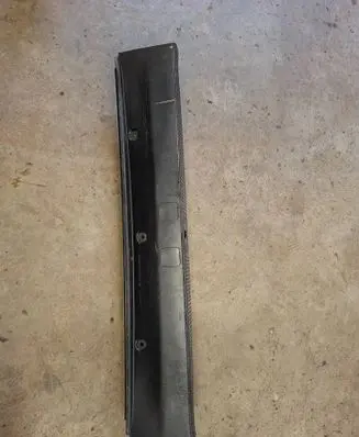 Trunk/boot sill cover protection