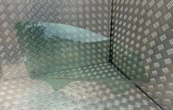 Volkswagen Golf VII Front door window glass four-door 5G4845202B