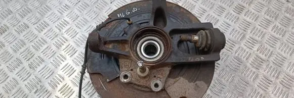 Mercedes-Benz ML W163 Rear wheel hub