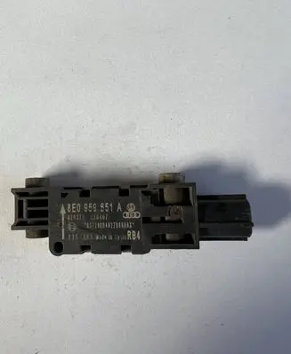 Audi A4 S4 B7 8E 8H Airbag deployment crash/impact sensor 8E0959651A 020373 270407