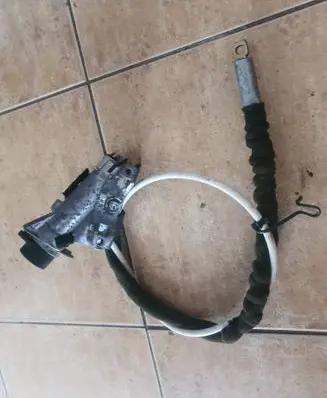 Gear shift cable linkage