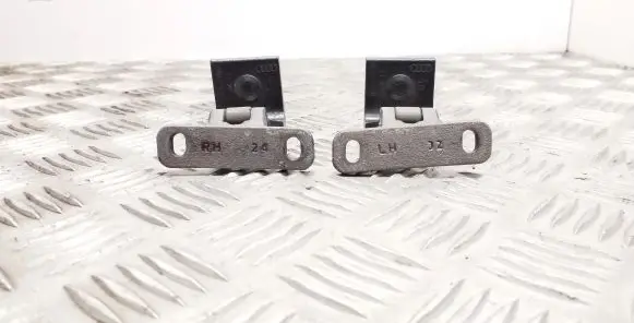Audi Q3 8U Tailgate/trunk/boot hinge 8U0827299A 8U0827300A