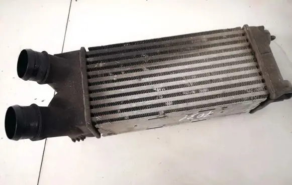 Citroen Berlingo Intercooler radiator 9682434580 m133920e