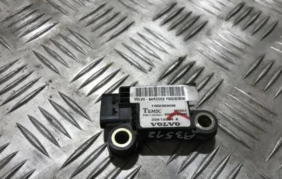 Volvo S40, V40 Airbag deployment crash/impact sensor 30613044a f002303036
