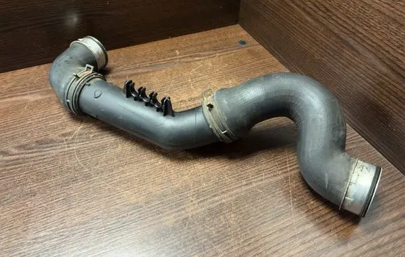 Volkswagen Caddy Intercooler hose/pipe 3C0145770B 3C0145762AM