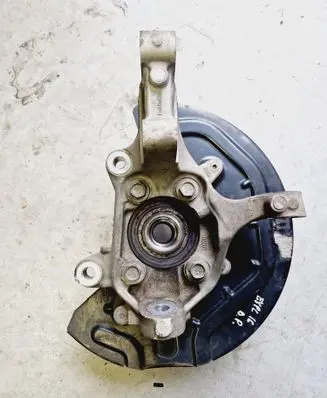 Ford Explorer V Front wheel hub BB533K170A BB533K170