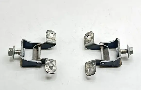 Nissan Juke I F15 Loading door hinge set 