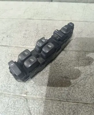 Volvo S40, V40 Electric window control switch