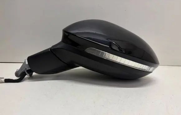 Volkswagen Golf VIII Front door electric wing mirror 