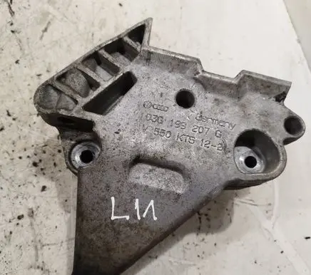 Volkswagen PASSAT B6 Engine mounting bracket 03G199207G