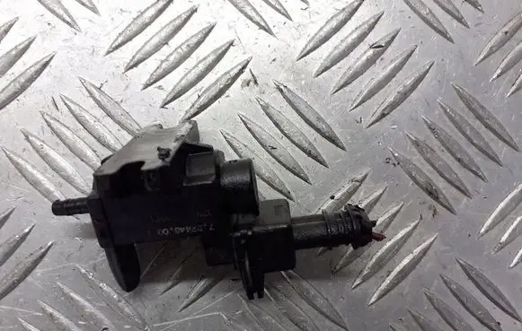 Opel Zafira B Valve vacuum 722448001