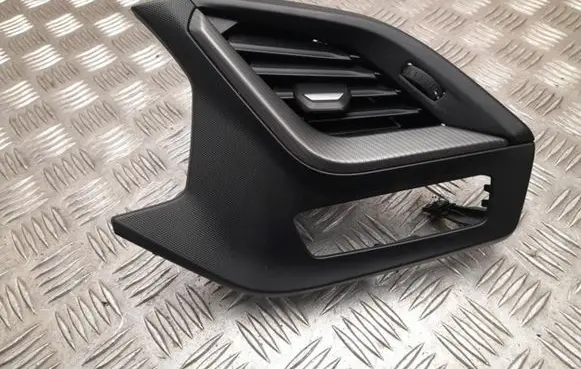 BMW 2 F44 Dashboard side air vent grill/cover trim 6823190