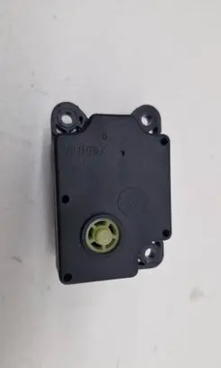 Volvo V70 Air flap motor/actuator 30676510 060608