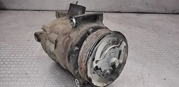 Volkswagen Caddy Air conditioning (A/C) compressor (pump) 1K0820808B