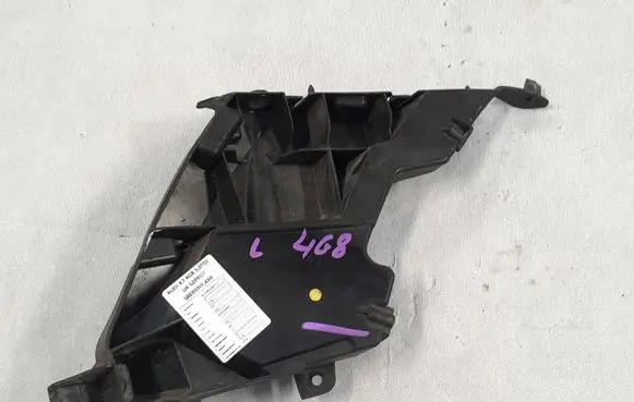 Audi A7 S7 4K8 Front bumper mounting bracket 4G8807283C