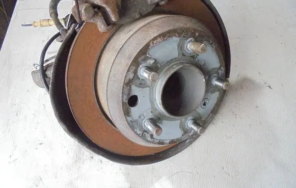 Jaguar XJ SERIE 3 Rear wheel hub XJ6