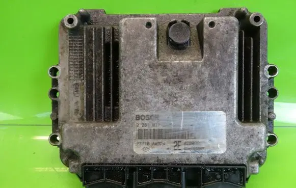 Nissan Primera Engine control unit/module ECU 23710AW324