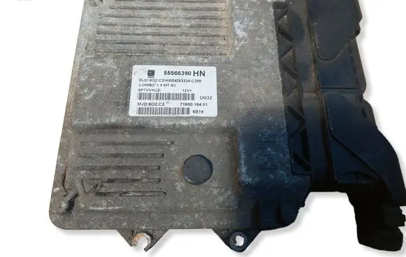 Opel Combo C Engine control unit/module ECU 55566390 MJD6O2C3 HW04D