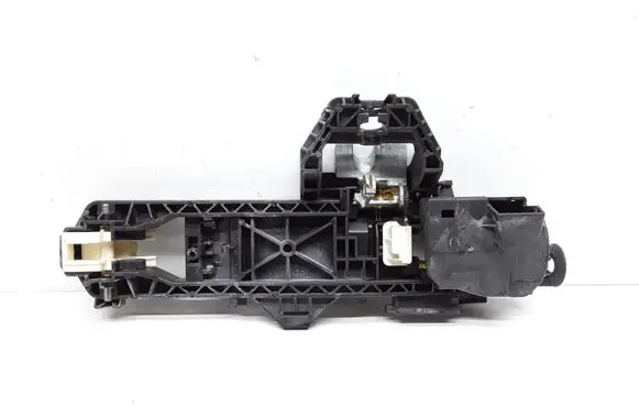 Mercedes-Benz GLK (X204) Front door exterior handle/bracket A2047600534