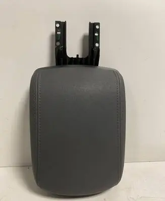 Volvo V50 Armrest 