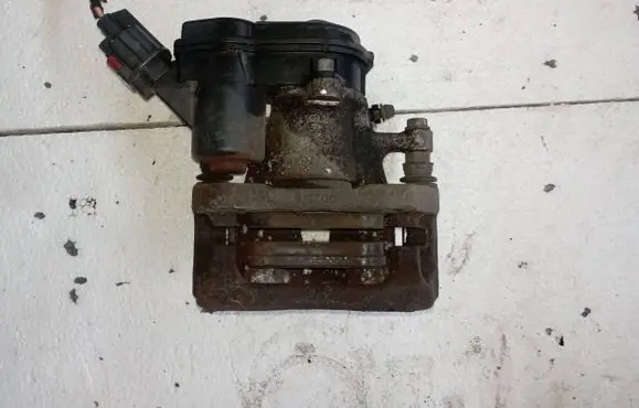 Renault Scenic III - Grand scenic III Rear brake caliper 32338814