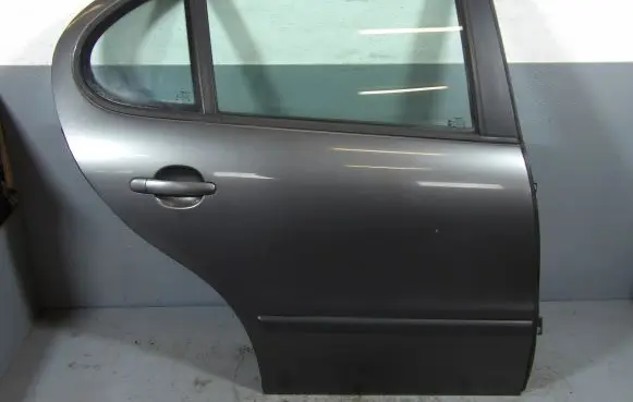 Seat Toledo II (1M) Rear door