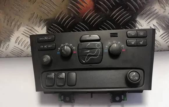 Volvo V70 Climate control unit 8691876 04W05E01 M6051100088