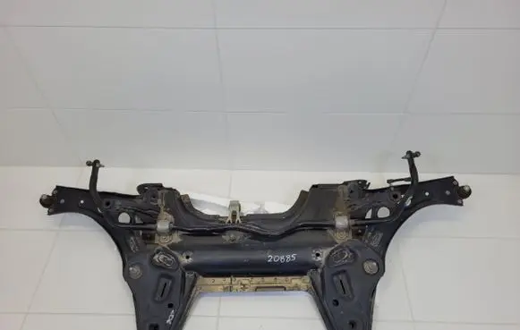 Peugeot 208 Front subframe 28446U