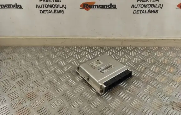 BMW 5 E39 Engine control unit/module 7789376 28RTF091 0281010314