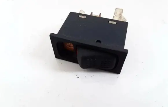 Fog light switch