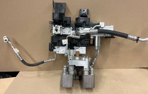 Jaguar I-Pace Air conditioning (A/C) expansion valve J9D310C708BB J9D319F652A5 J9D36C582CA