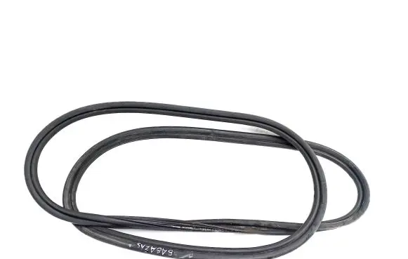 Mercedes-Benz ML W163 Trunk rubber seal (body) 
