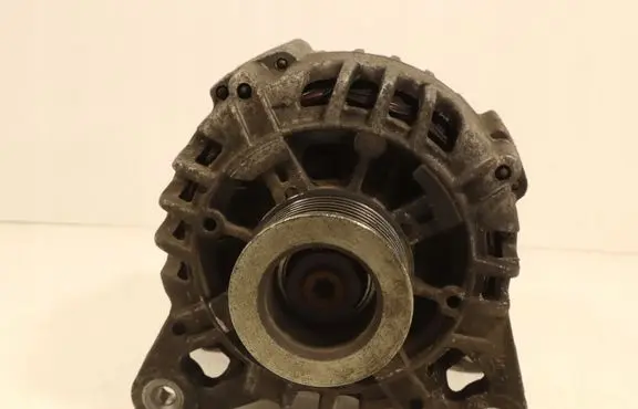 Renault Twingo II Generator/alternator 8200654541