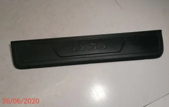 Hyundai ix35 Front sill trim cover 858832Y100