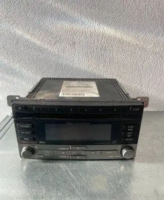 Radio/CD/DVD/GPS head unit