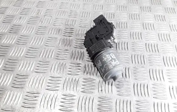 Volkswagen PASSAT B5.5 Wiper motor 3B1955113D 0390241528